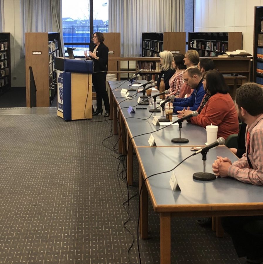 The “Convapersation” in the library served as a way to inform parents about the new rising epidemic known as vaping. The event had a panel of expert speakers who answered questions and gave information on the topic.